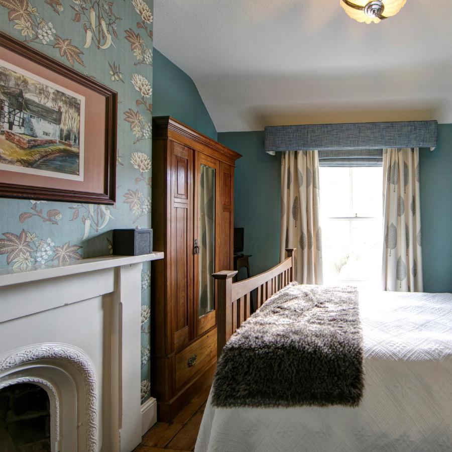 Victoria House Hotel Church Stretton Ngoại thất bức ảnh