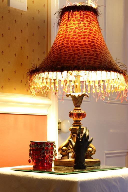 Victoria House Hotel Church Stretton Ngoại thất bức ảnh