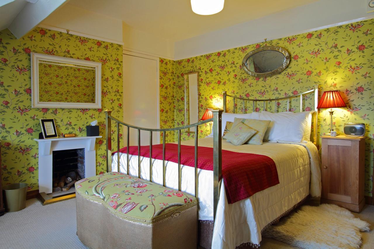 Victoria House Hotel Church Stretton Ngoại thất bức ảnh